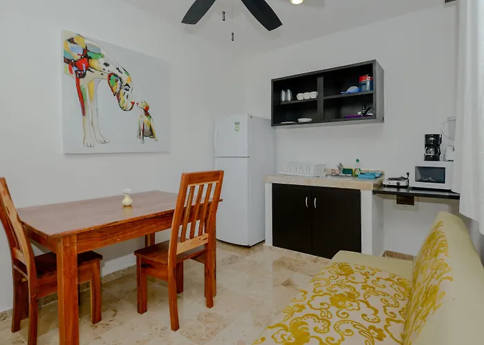 Aparthotel La Playa 3*